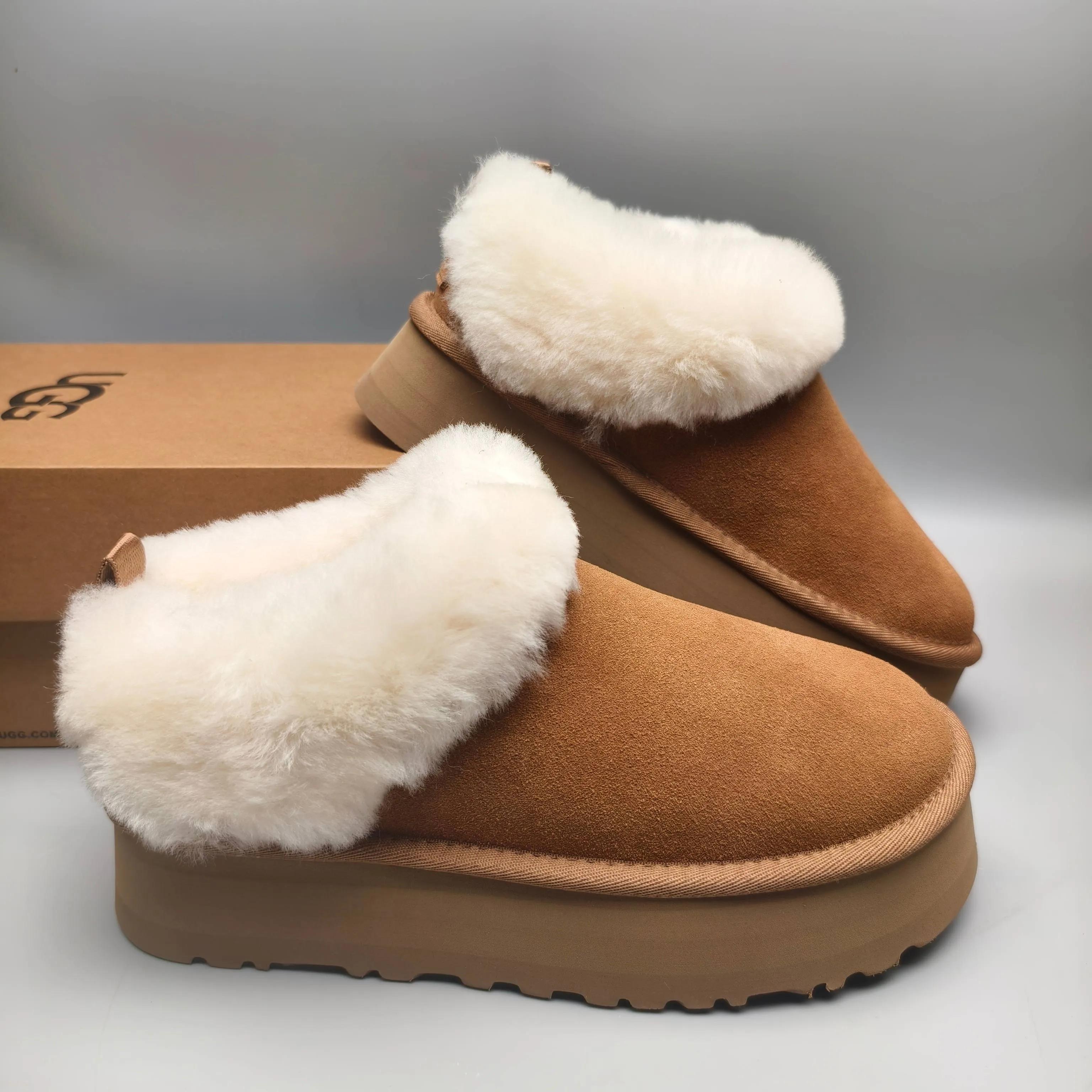 💰520 UGG sheepskin integrated 1393 thick-soled suede slip-on slip-on shoes Color: Maroon Green Sand Matching size: 35-40